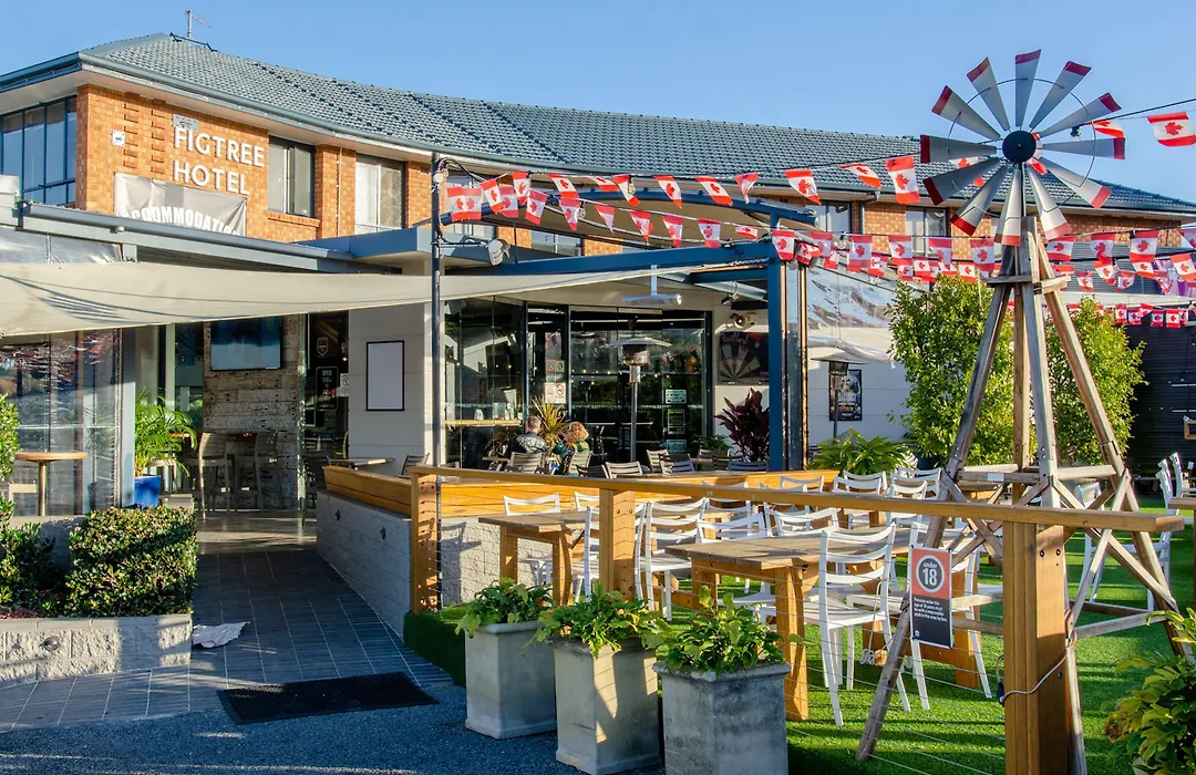 Figtree Hotel Wollongong-1
