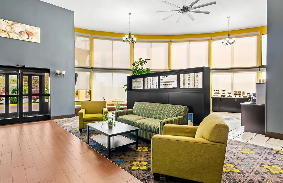 Quality Inn Hillsville-1