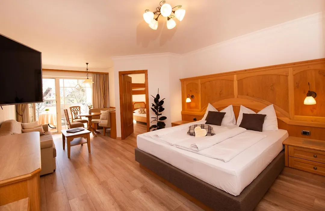 Aktiv & Wellnesshotel Zentral-1