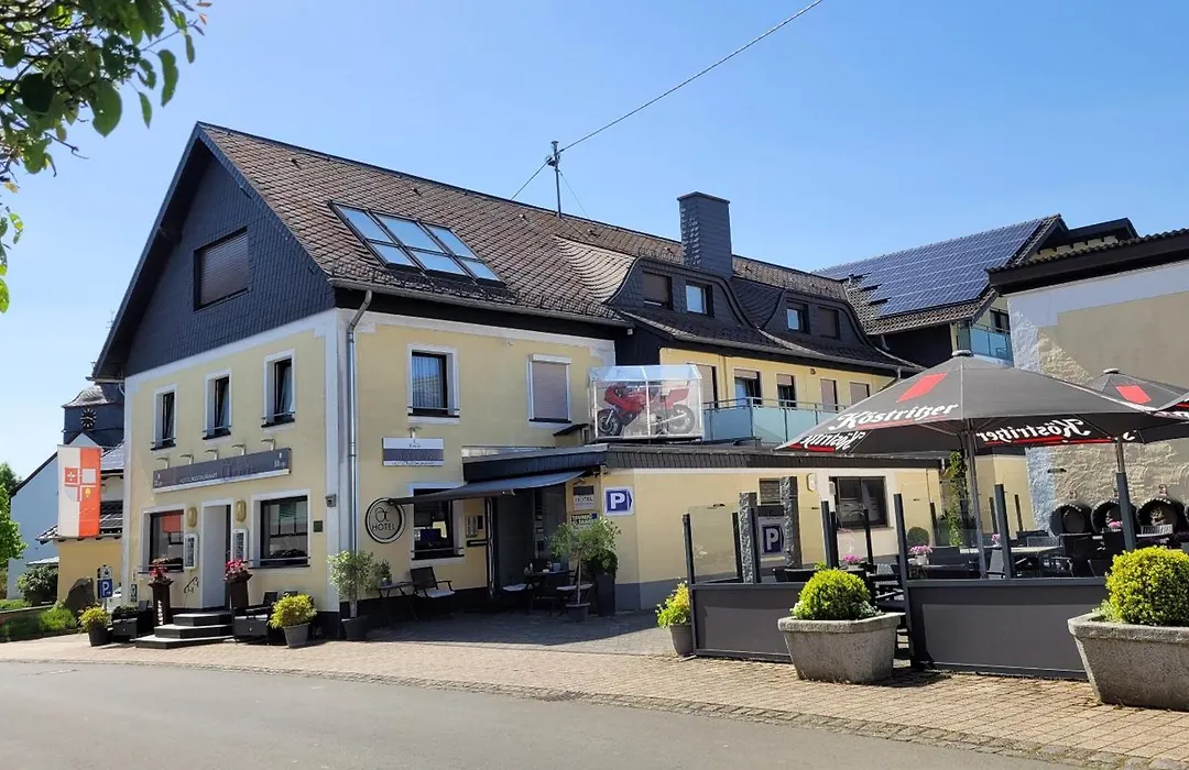 Hotel&Restaurant Hüllen-1