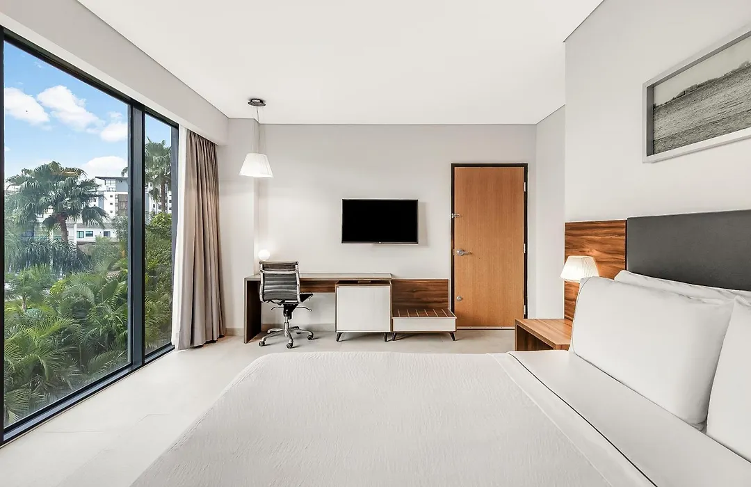 Fiesta Inn Express Cancún Cumbres-1