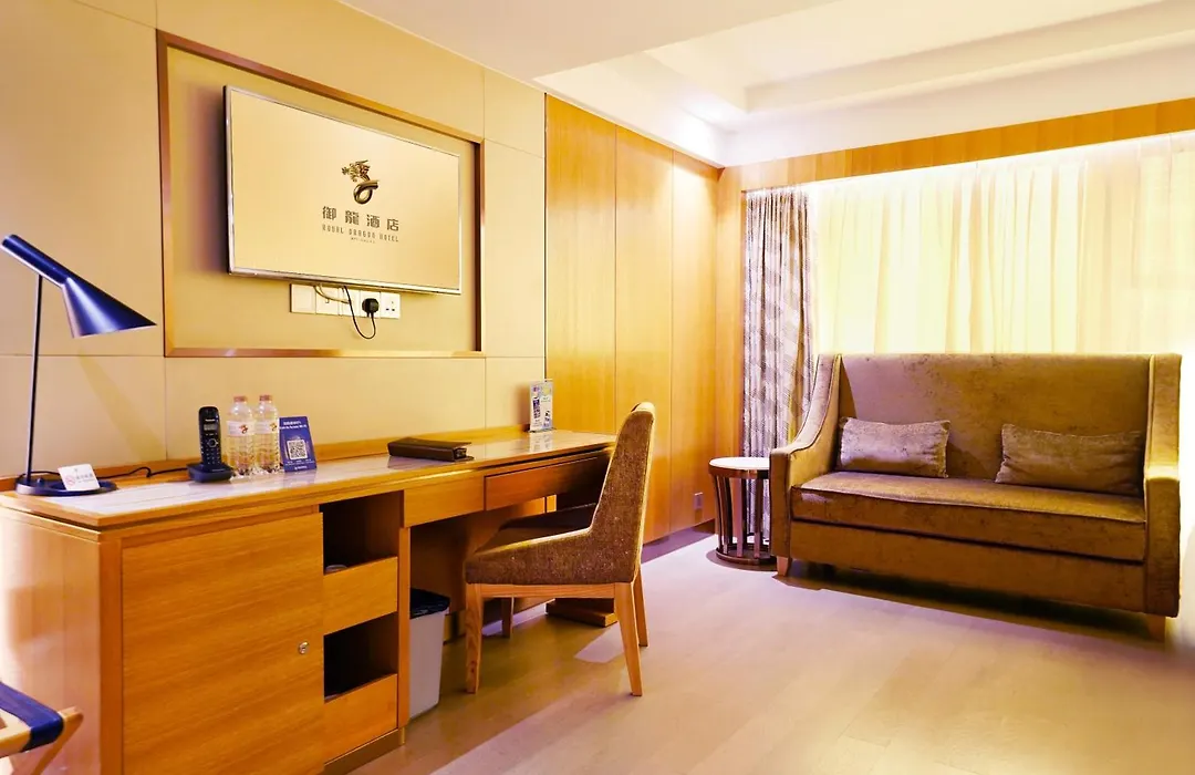 Royal Dragon Hotel-1