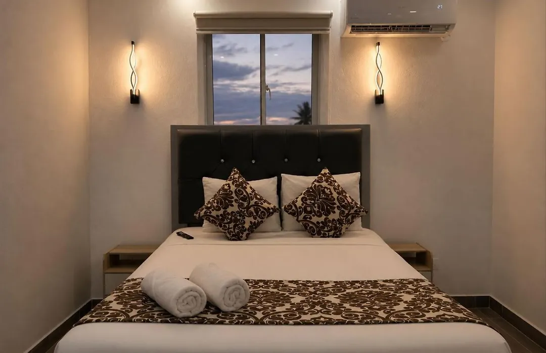 Hotel Reloj-1
