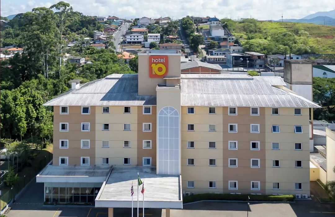 Hotel 10 Blumenau-1