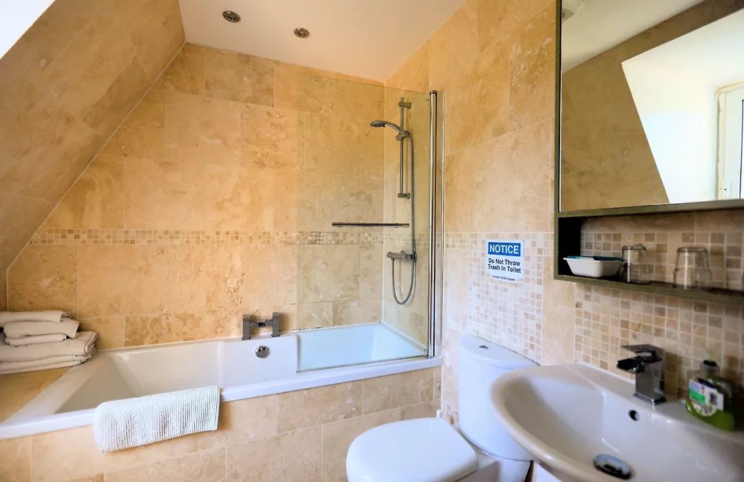 Edinburgh Holiday Guest House-1