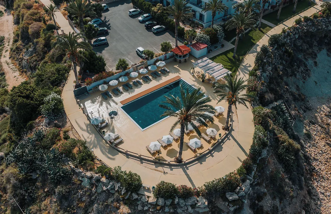 Vrachia Beach Hotel & Suites - Adults Only-1