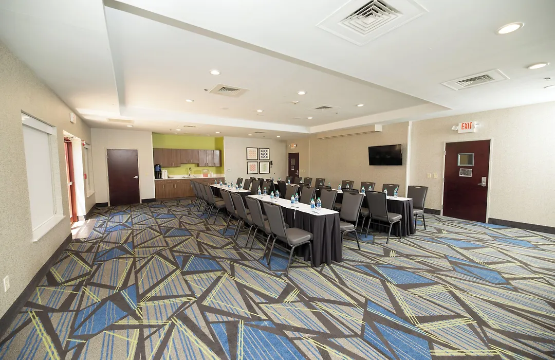 Holiday Inn Express Hotel & Suites Clinton By Ihg-1