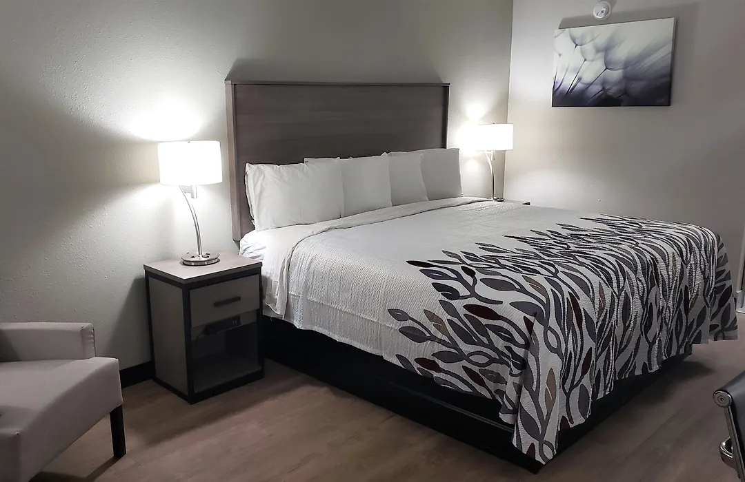 Americas Best Value Inn-1
