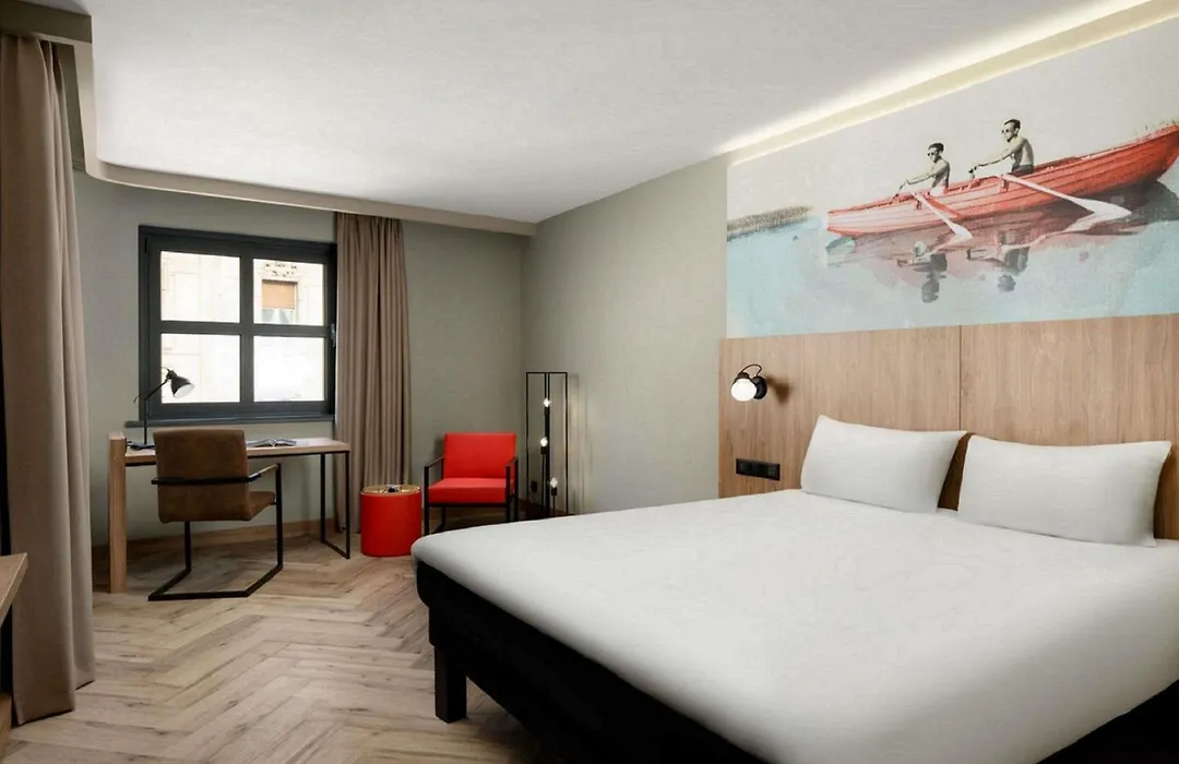 Ibis Styles Budapest Heroes Square-1