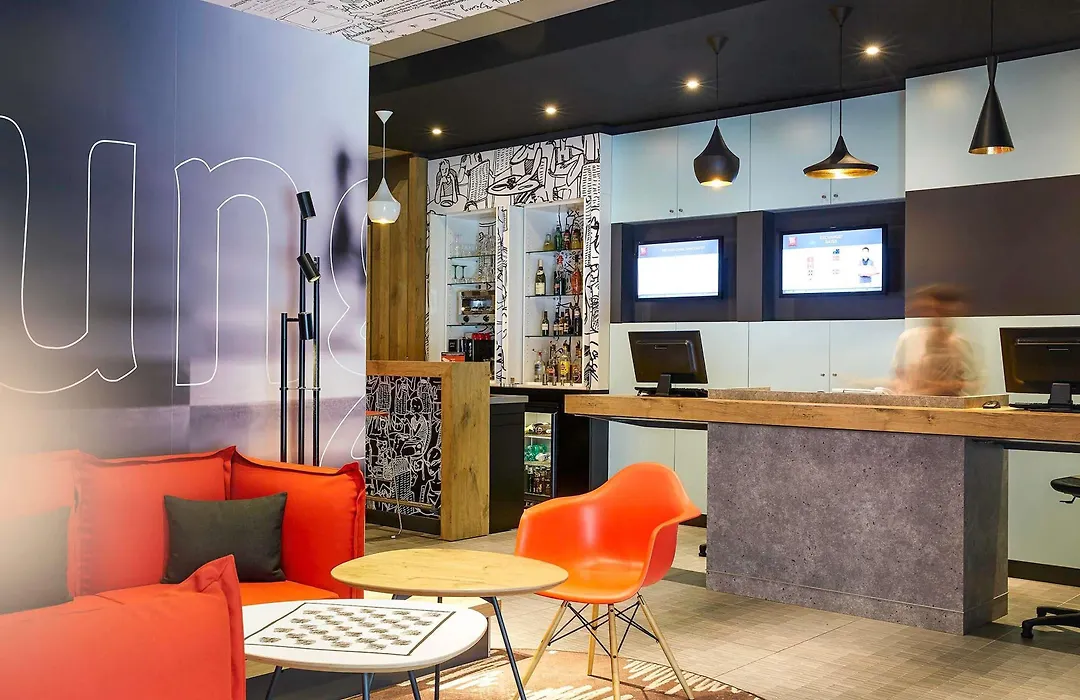 Ibis Paris Canal Saint Martin-1