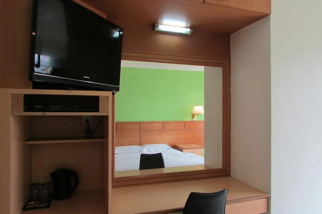 Bright Star Hotel-1