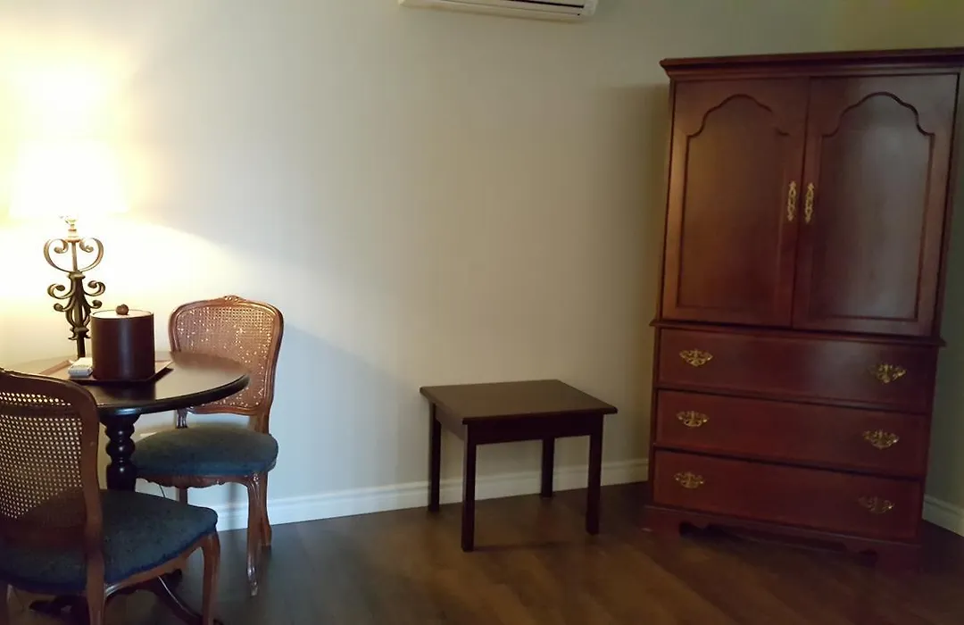 Duvernay Studios And Suites-1