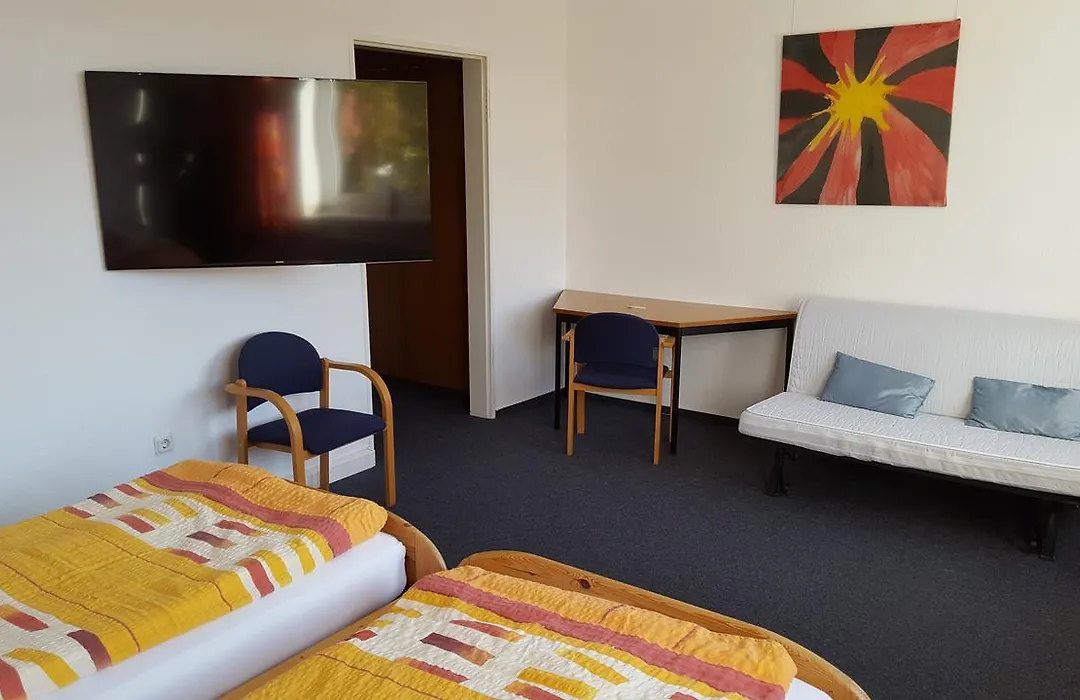 Genius Hotel Und Hostel-1