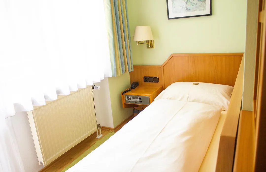 Hotel am Wald-1