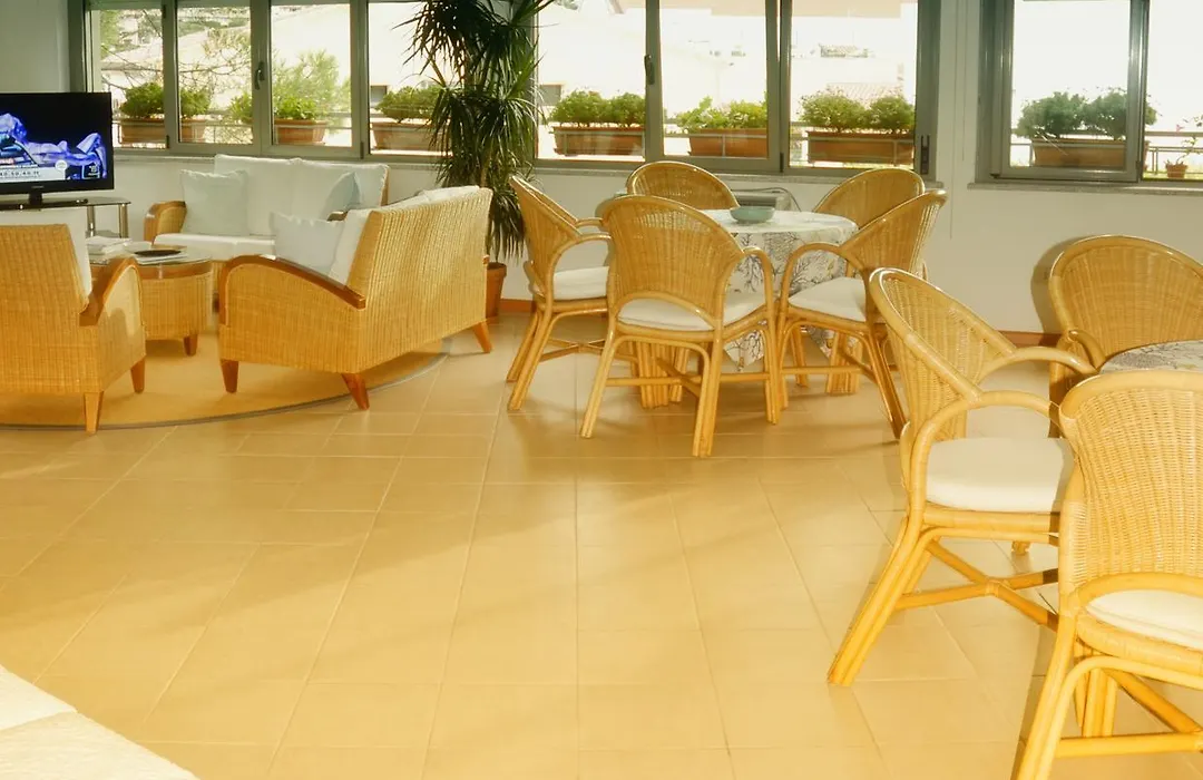 Hotel La Roccia-1