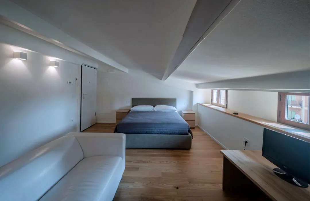 Domus Regina-1