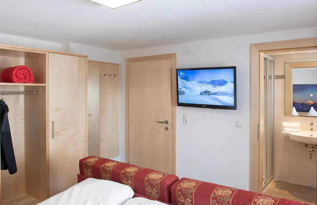 Glanzer Homes Hochsoelden-1
