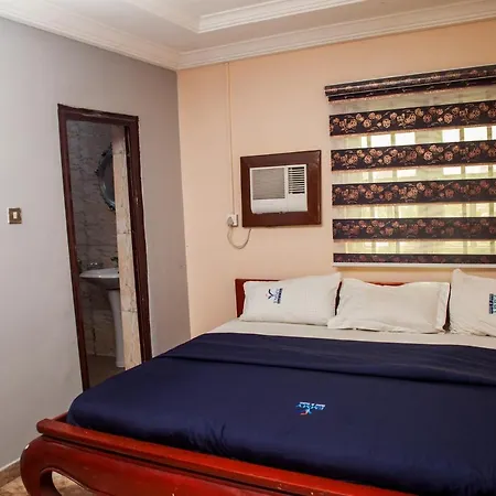 Emmy Hotels & Suites-2