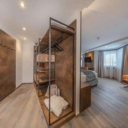 Hotel Comploj Adults Only-3