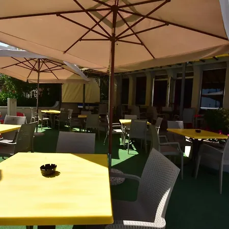 Hotel Mont Blanc-3