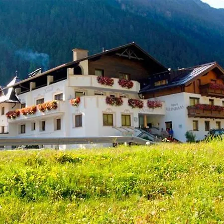 Hotel Kristall-2