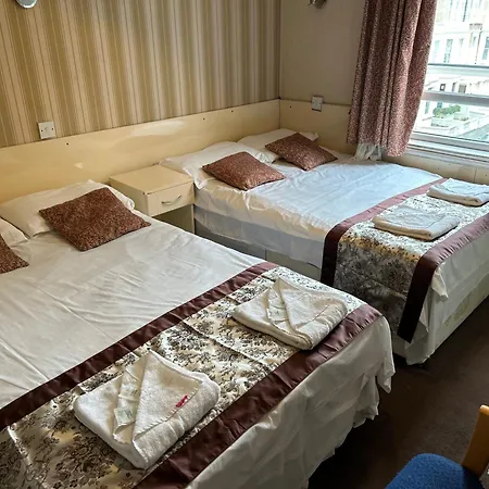 Earls Court Hotel-3