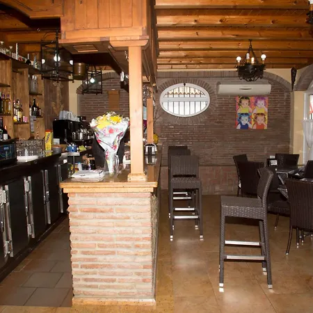 Hostal Cafeteria El Mero-2