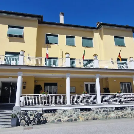 Hotel Dora-3