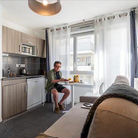 Nemea Appart Hotel Grand Coeur Nancy Centre-2