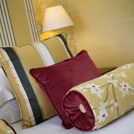The Leathes Head Hotel-2