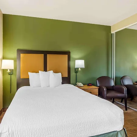 Studio 6 Extended Stay Chicago Vernon Hills Lincolnshire Il-2