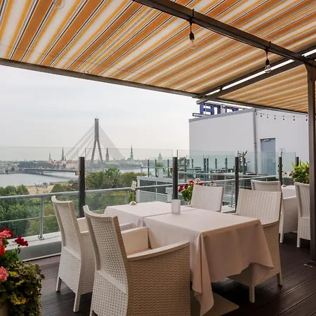 Riga Islande Hotel With Free Parking-3