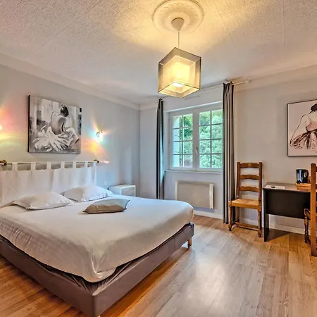 Logis Hotel De La Corniche-3