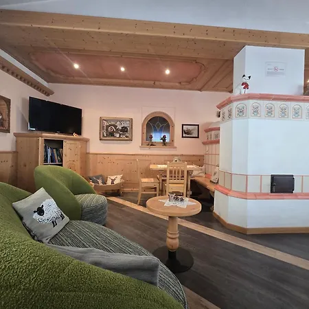 Hotel Azola-2