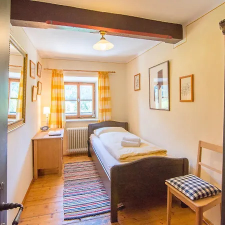 Berggasthof Butzn Wirt-3