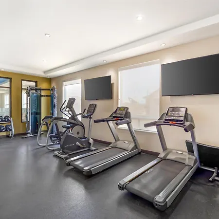 Best Western Plus Hinton Inn & Suites-2