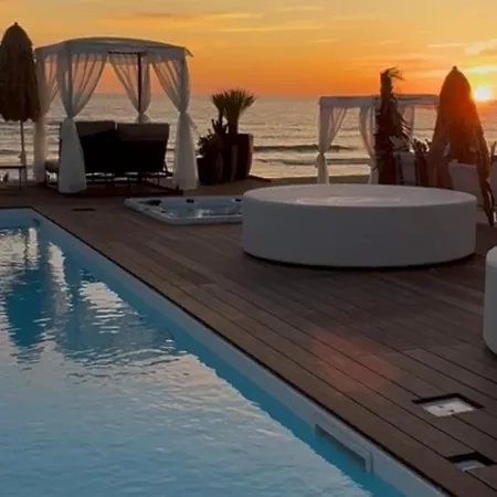 Luxury Resort-3