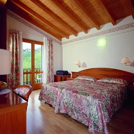 Hotel Diana-2