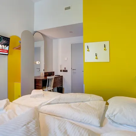Meininger Hotel Bruxelles Gare Du Midi-2