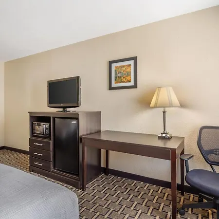 Quality Inn West Of Asheville-3