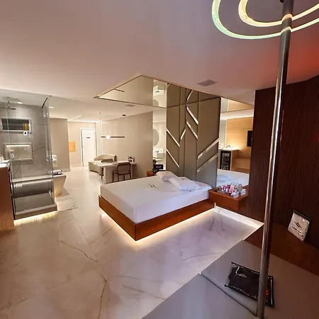 Motel Decameron (Adults Only)-2