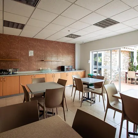 Hotel Intercity Zapopan-3