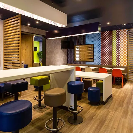 Ibis Budget Bordeaux Centre - Gare Saint Jean-3