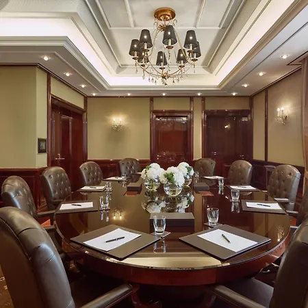 Breidenbacher Hof, Best Grandhotel 2025 - Die 101 Besten-3