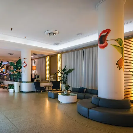 Marseilles Beachfront Hotel-2