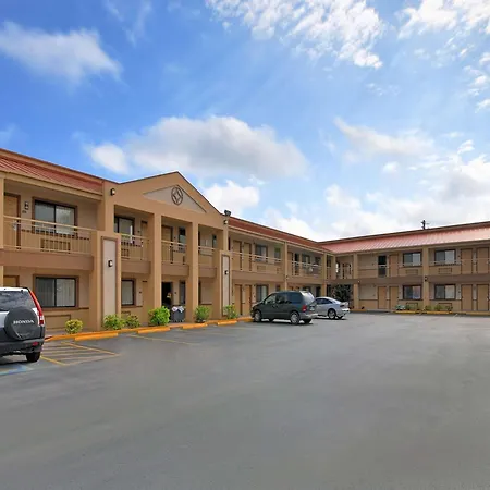 Americas Best Value Inn Kingsville-3