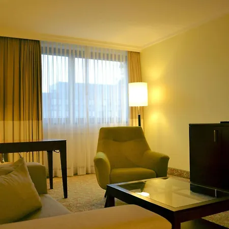 Courtyard By Marriott Duesseldorf Seestern-3