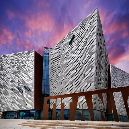 Crowne Plaza - Belfast By Ihg-3