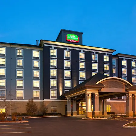 Courtyard By Marriott London-3