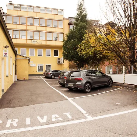 Basic Hotel Innsbruck-3